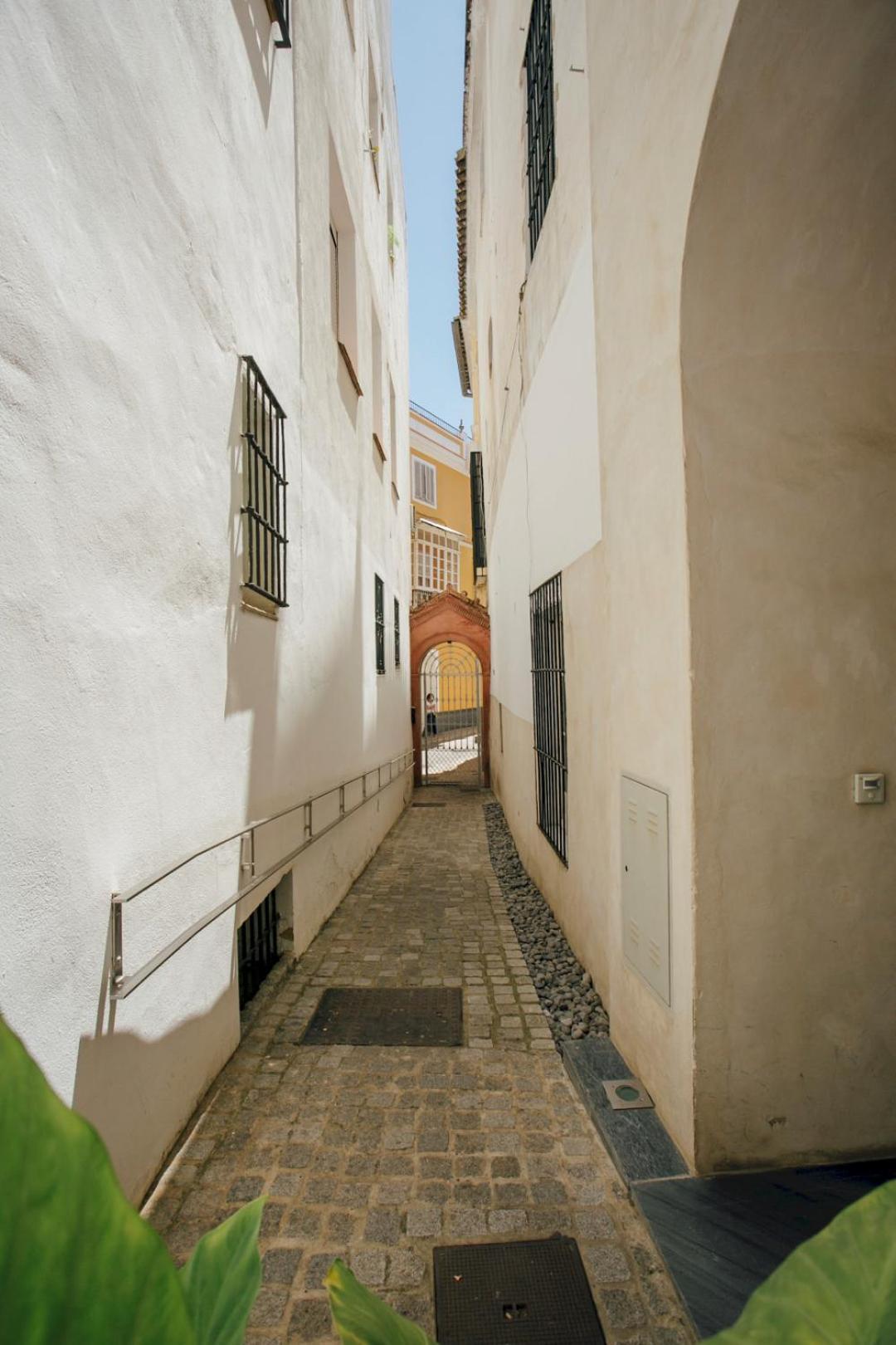 Appartamento Attic With Terrace- 1Bd 1Bth- Corral Del Rey Siviglia Esterno foto
