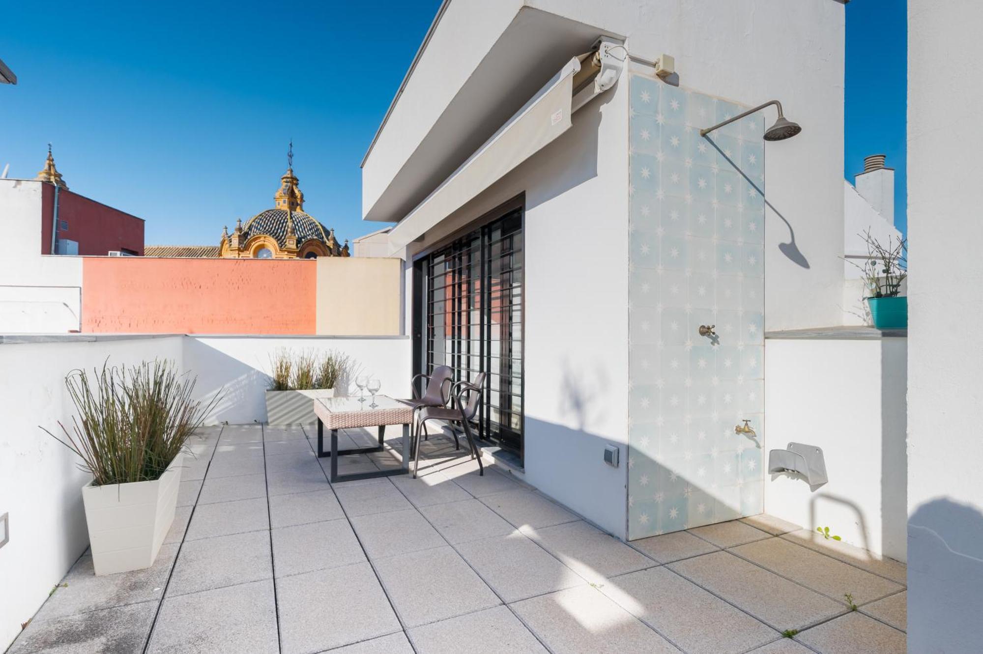 Appartamento Attic With Terrace- 1Bd 1Bth- Corral Del Rey Siviglia Esterno foto