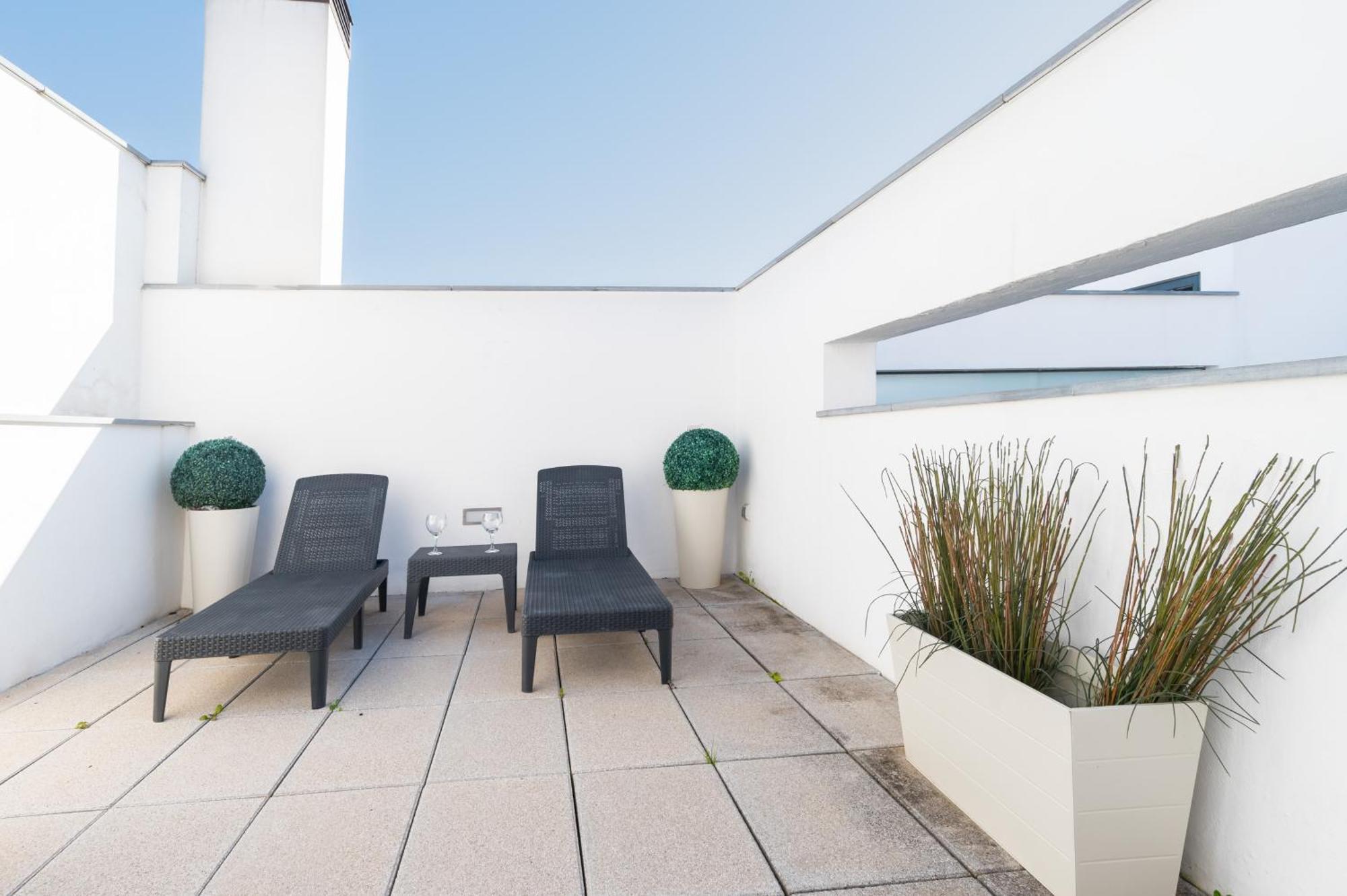 Appartamento Attic With Terrace- 1Bd 1Bth- Corral Del Rey Siviglia Esterno foto